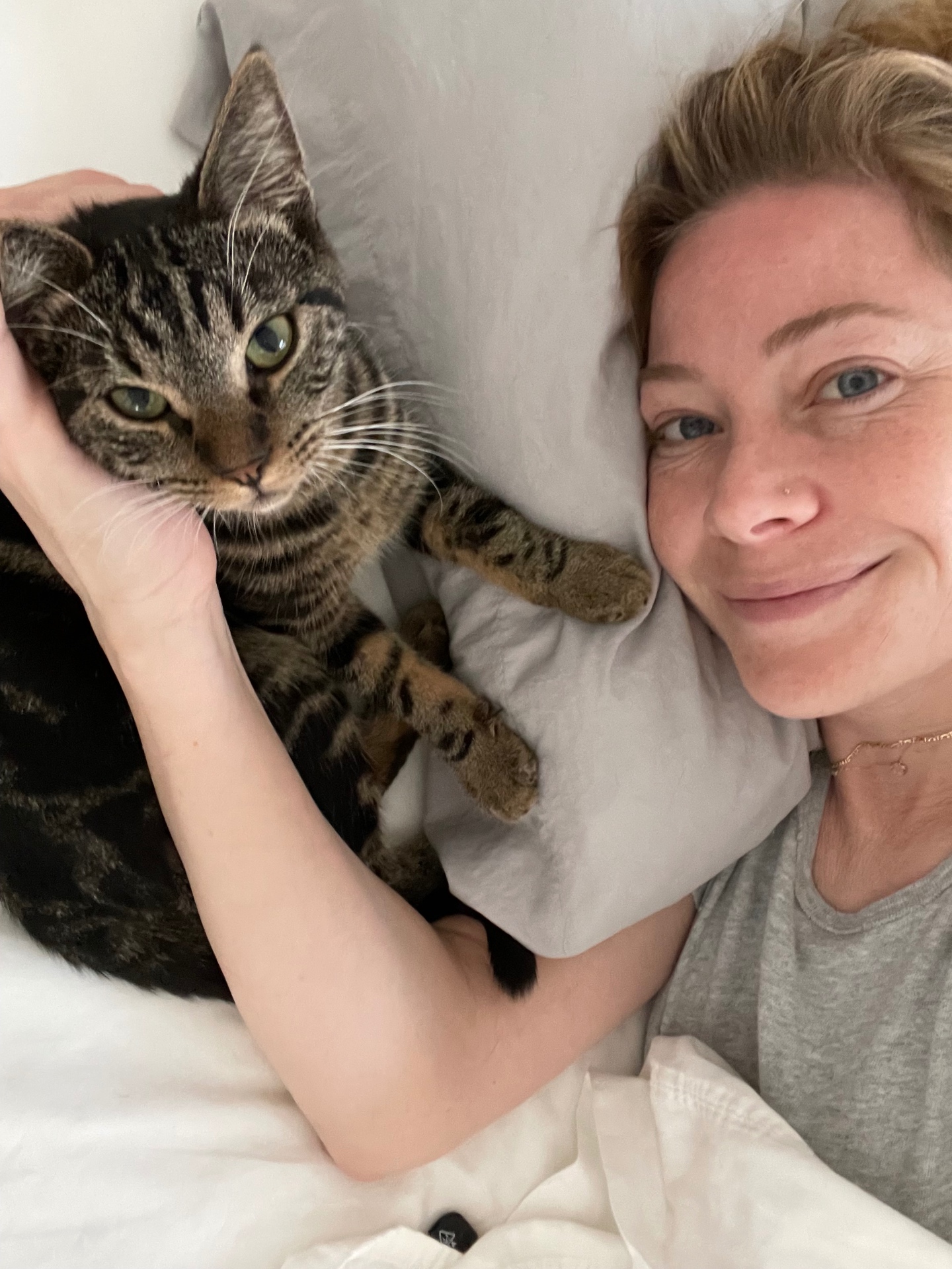 Heather with her beloved senior cat MK